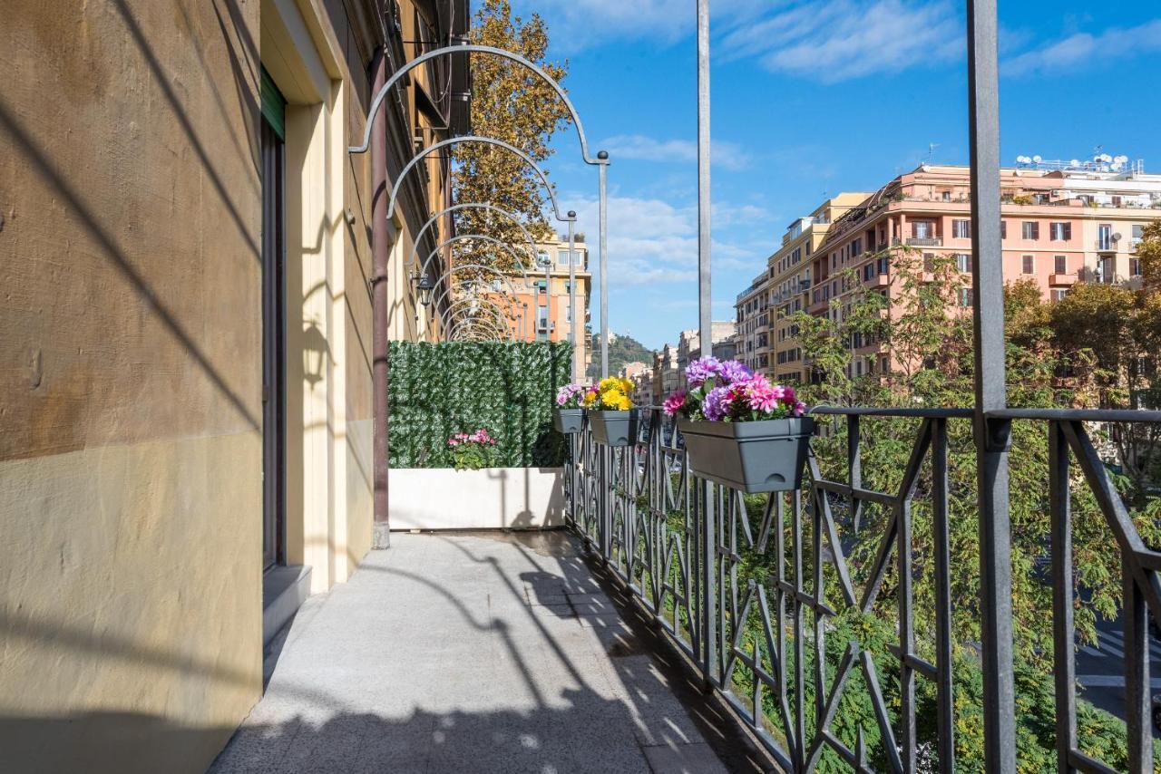 Vatican Home With Balcony Рим Екстериор снимка